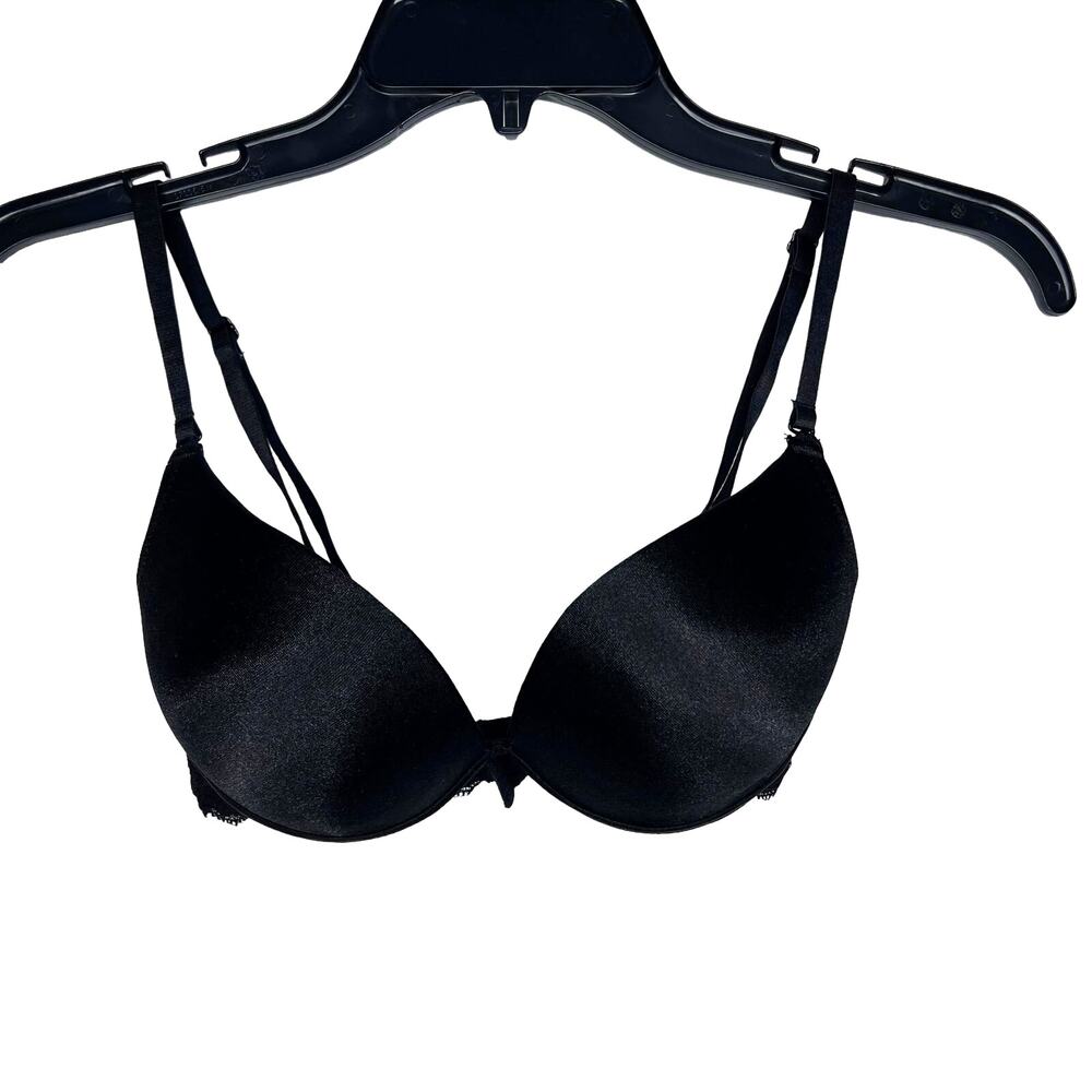 Frederick's of Hollywood Size 32D Black Lace Padded Bra